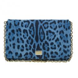 مملوكة مسبقًا حقيبة كتف دولتشي آند غابانا دنيم مطبع فهد أزرق ميس مارتيني 