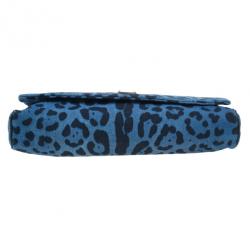 مملوكة مسبقًا حقيبة كتف دولتشي آند غابانا دنيم مطبع فهد أزرق ميس مارتيني 