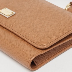 مملوكة مسبقًا Dolce & Gabbana Brown Leather Miss Sicily Von Wallet on Chain