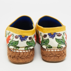 مملوكة مسبقًا حذاء فلات إسبادريل دولتشي آند غابانا قماش طباعة الورود الحمراء نعل سميك مقاس 39