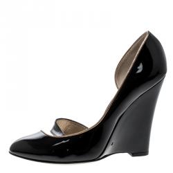مملوكة مسبقًا Dolce Gabbana Black Patent Leather D'Orsay Wedge Pump Size 40.5