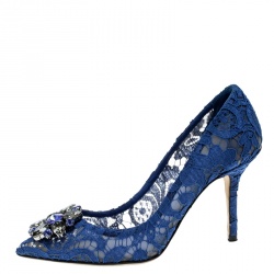 مملوكة مسبقًا Dolce and Gabbana Blue Lace Bellucci Crystal Embellished Pointed Toe Pumps Size 37.5