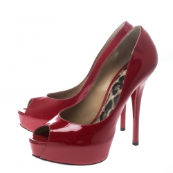 Pre Owned حذاء كعب عالي دولتشي أند غابانا جلد أحمر لامع مقدمة مفتوحة نعل سميك مقاس 40