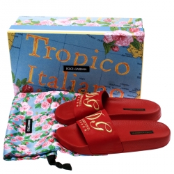 مملوكة مسبقًا Dolce and Gabbana Red Rubber DG Embroidered Flat Pool Slides Size 36