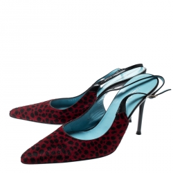 Pre Owned صندل دولتشي أند غابانا فتحة كعب مقدمة مدببة شعر مهر طباعة 