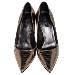 Pre Owned حذاء كعب عالي دولتشي أند غابانا مقدمة مدببة جلد ثعبان بارز رصاصي ميتاليك مقاس 41