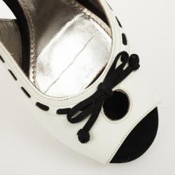 مملوكة مسبقًا Dolce and Gabbana White Bow Peep Toe Pumps Size 38.5