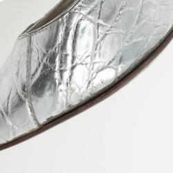 مملوكة مسبقًا Dolce and Gabbana Silver Embossed Pointed Toe Pumps Size 37.5