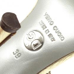 مم لوكة مسبقًا Dolce and Gabbana Gold Strappy Sandals Size 39