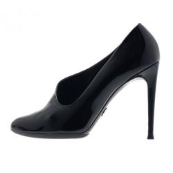 مملوكة مسبقًا Dolce and Gabbana Black Patent Pumps Size 39