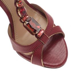 Pre Owned صندل دولتشي أند غابانا شريط T جلد مرصع أحمر مقاس 39