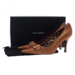مملوكة مسبقًا Dolce and Gabbana Beige Leather Pointed Toe Buckle Pumps Size 39.5