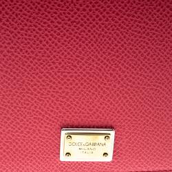 مملوكة مسبقًا Dolce and Gabbana Red Leather Passport Holder