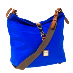 مملوكة مسبقًا Dooney & Bourke Blue Nylon Annie Sac Crossbody Bag