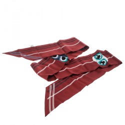 مملوكة مسبقًا كوفية فندي ماكسي رابي مونستر حرير أحمر مطبوع