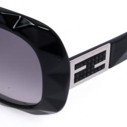 مملوكة مسبقًا Fendi Black Oversize Square Woman Sunglasses