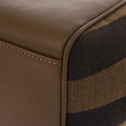 مملوكة مسبقًا Fendi Leather Pequin Trapeze Bag