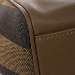 مملوكة مسبقًا Fendi Leather Pequin Trapeze Bag