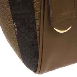 مملوكة مسبقًا Fendi Leather Pequin Trapeze Bag