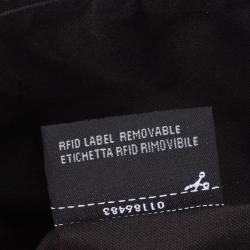 مملوكة مسبقًا Fendi Leather Pequin Trapeze Bag