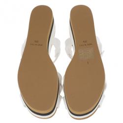 مملوكة مسبقًا Fendi White Rubber Crisscross Strapped Striped Platform Sandals Size 38.5