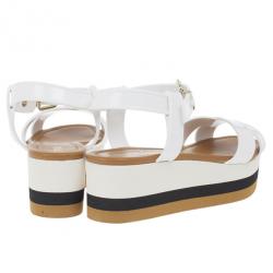 مملوكة مسبقًا Fendi White Rubber Crisscross Strapped Striped Platform Sandals Size 38.5