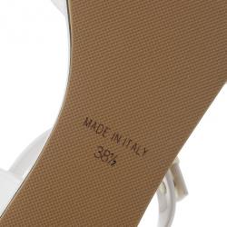 مملوكة مسبقًا Fendi White Rubber Crisscross Strapped Striped Platform Sandals Size 38.5