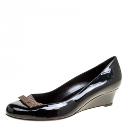 Pre Owned Fendi Black Patent Leather Bow Detail Wedge Pumps Size 42