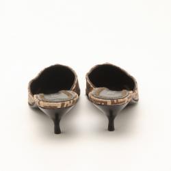 مملوكة مسبقًا Fendi Brown Zuchino Pointed Toe Small Heel Slides Size 35