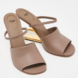 Pre Owned Fendi Beige Leather Fendi First Slide Sandals Size 40