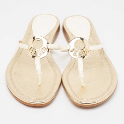 Pre Owned Fendi Off White Patent Leather Thong Flats Size 38