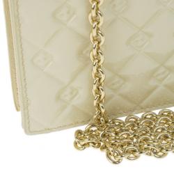مملوكة مسبقًا Fendi Beige Patent Leather Fendilicious WOC Shoulder Bag