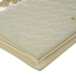 مملوكة مسبقًا Fendi Beige Patent Leather Fendilicious WOC Shoulder Bag