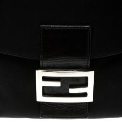 Pre Owned Fendi Black Fabric Baguette Shoulder Bag