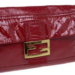 Pre Owned Fendi Red Patent Leather Logo Envelope Clutch