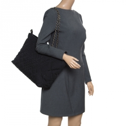 Pre Owned Fendi Black Zucca Quilted Fabric Roll Tote