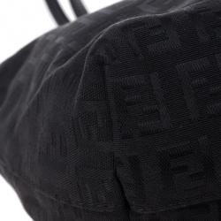 مملوكة مسبقًا Fendi Black Mini Zucca Tote