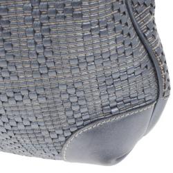 مملوكة مسبقًا Fendi Silver Leather Woven Hobo