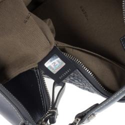 مملوكة مسبقًا Fendi Silver Leather Woven Hobo