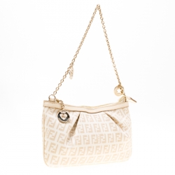 Pre Owned حقيبة كتف فندي باغيت بسلسلة كانفاس مقوى بنقوش زوكينو بيج / بيضاء