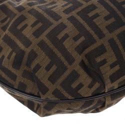 مملوكة مسبقًا Fendi Zucca Chef Chain Link Hobo