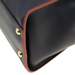 Pre Owned Fendi Navy Blue Leather Medium Peekaboo Top Handle Bag