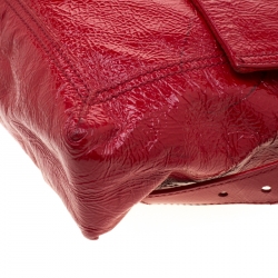 Pre Owned Fendi Red Crinkle Patent Leather Large Mamma Baguette Shoulder Bag