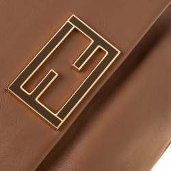 Pre Owned Fendi Beige Leather Fendista Pochette Crossbody Bag