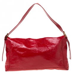 Pre Owned Fendi Red Crinkle Patent Leather Large Mamma Baguette Shoulder Bag