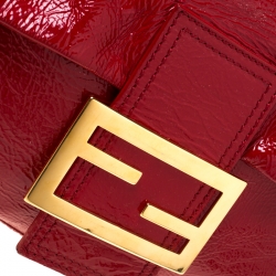 Pre Owned Fendi Red Crinkle Patent Leather Large Mamma Baguette Shoulder Bag