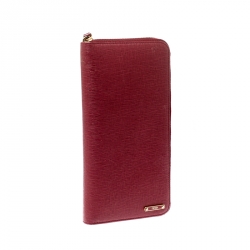 Pre Owned Fendi Red Leather Zip Around Organizer Wallet
