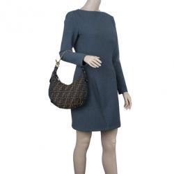 مملوكة مسبقًا Fendi Zucca Canvas Chef Chain Link Hobo