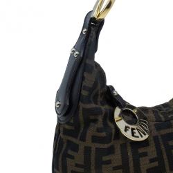 مملوكة مسبقًا Fendi Zucca Canvas Chef Chain Link Hobo