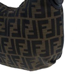 مملوكة مسبقًا Fendi Zucca Canvas Chef Chain Link Hobo